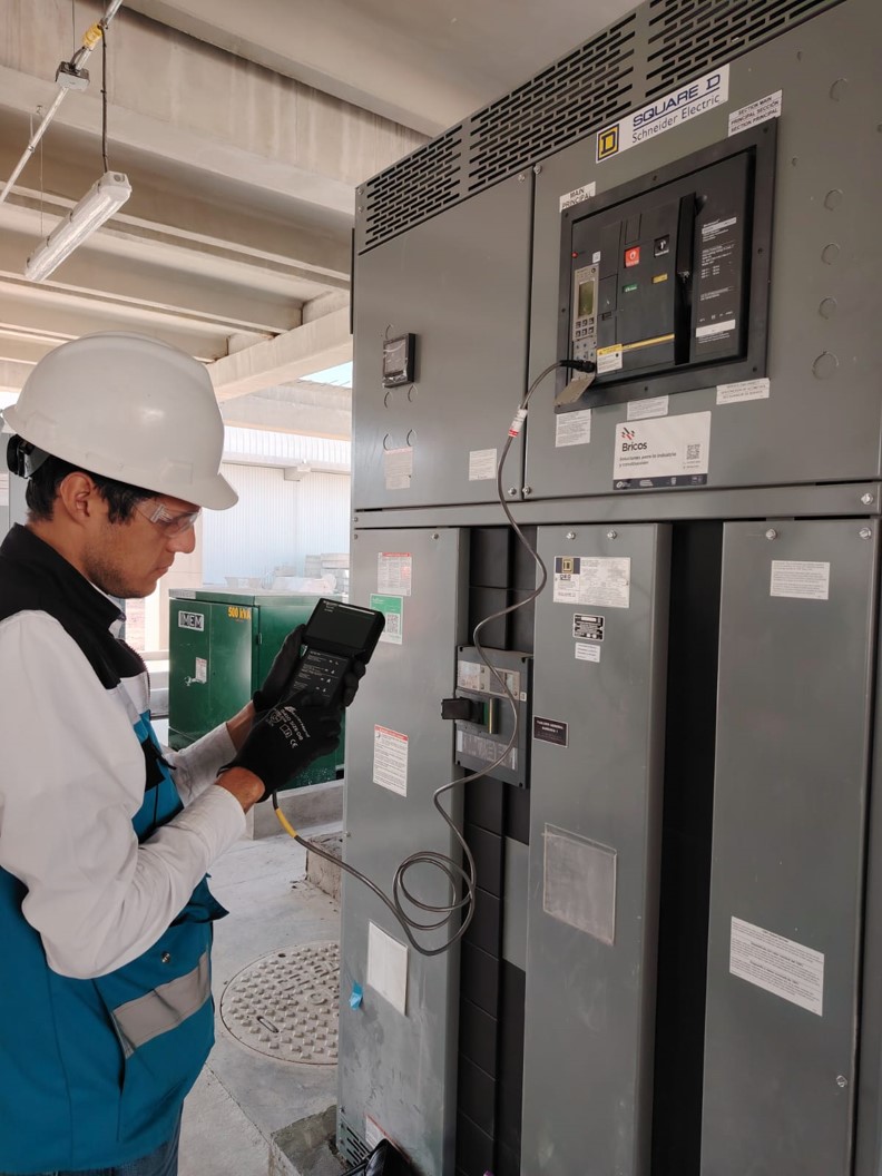 Diagnóstico y análisis de fallas en tableros eléctricos industriales